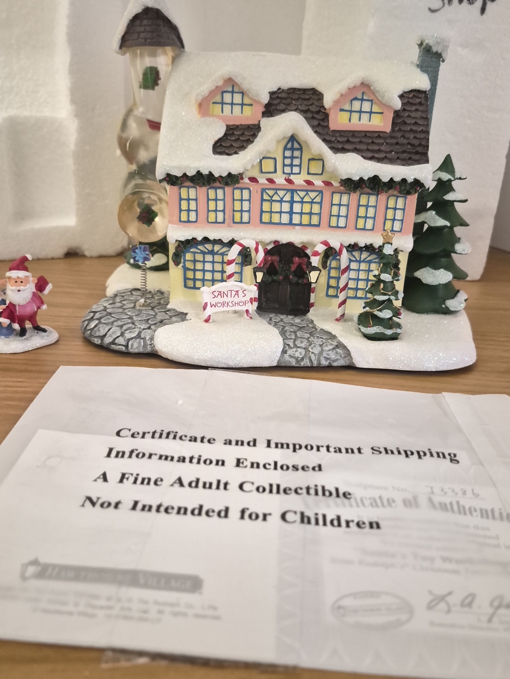Hawthorne Village Santa Toy Workshop Sculpture I3386 Santa Mrs Claus Figurine
